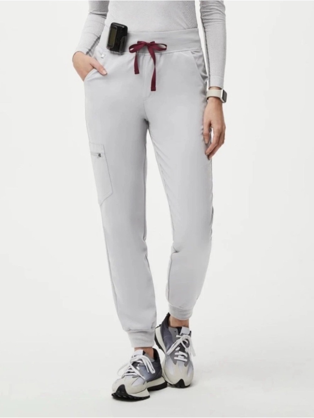 Figs Zamora Jogger Scrub Pants in Cement Sz S
